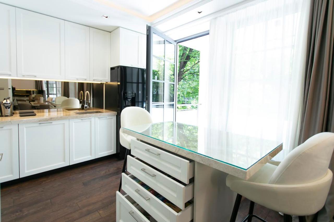 Appartement A True Touch Of Luxury à Belgrade Extérieur photo