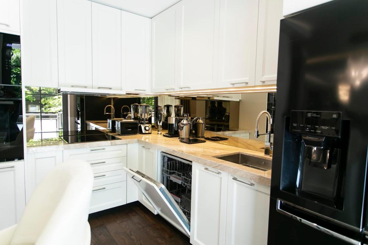Appartement A True Touch Of Luxury à Belgrade Extérieur photo